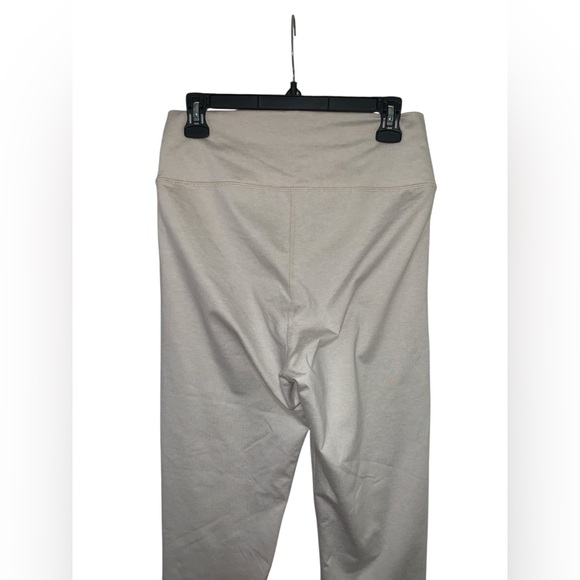 Old Navy CloudComfy High-Rise Leggings Size L Tall - Picture 8 of 9